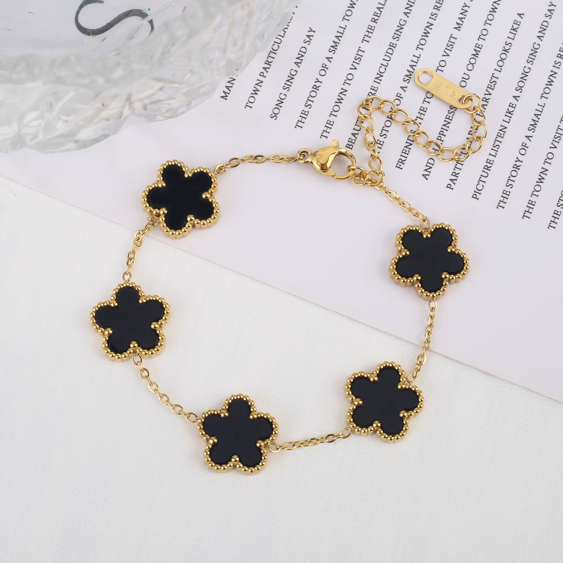 Stainless Steel Plum Blossom Gold Plated Bracelet Five Leaf Flower Jewelry Clover