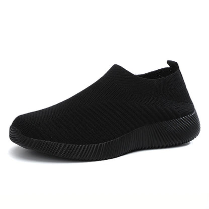 Step into Comfort: Lightweight Slip-On Women’s Sneakers for Effortless Style and Outdoor Adventures
