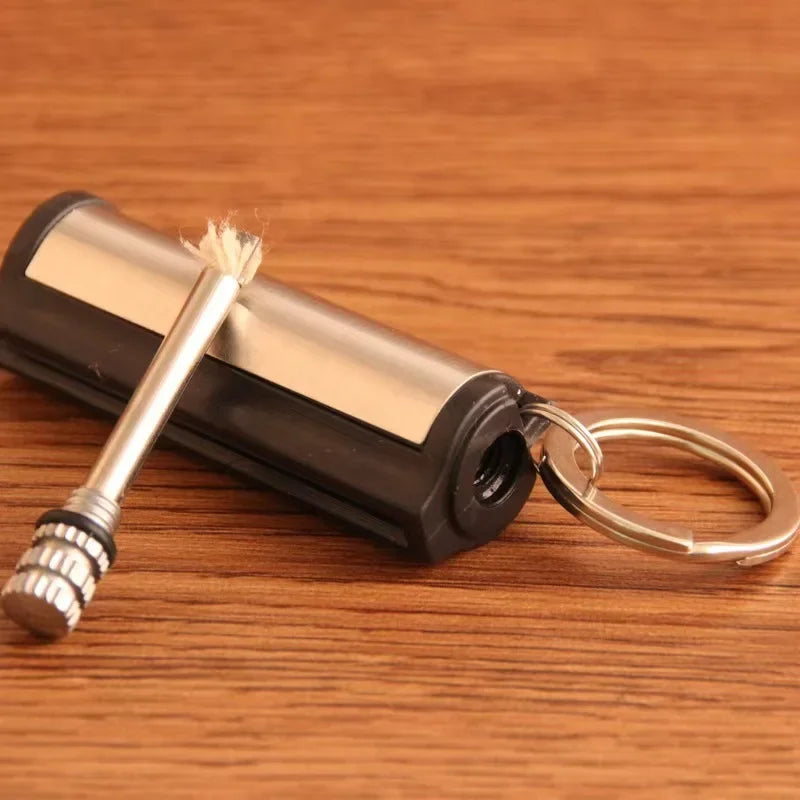 Outdoor Multifunctional Portable Match Keychain, Fuel Lighter, Metal, Camping Ignition Tool, Men'S Gadget